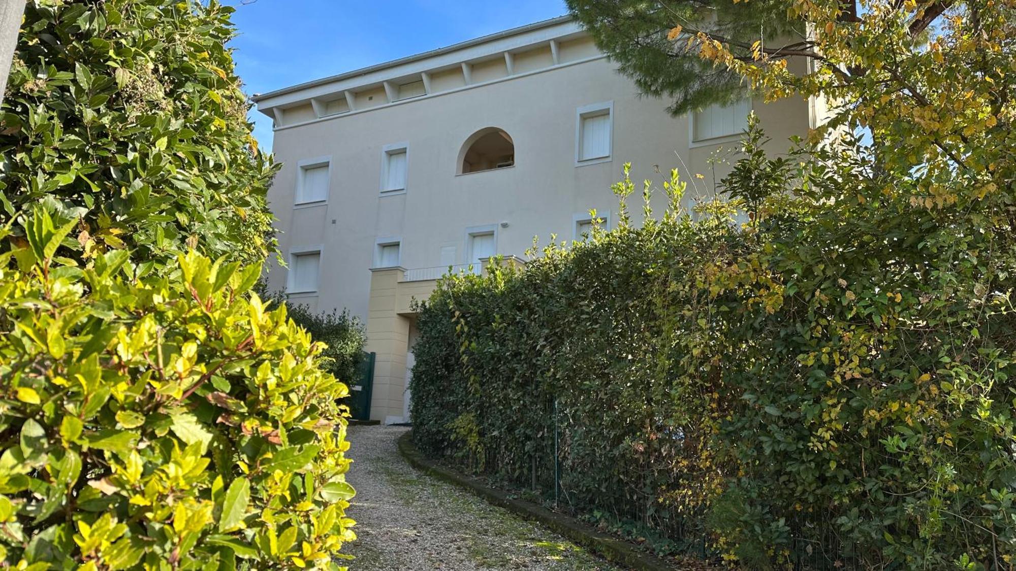 N185 - Numana, Meraviglioso Trilocale Con Terrazzo E Piscina מראה חיצוני תמונה